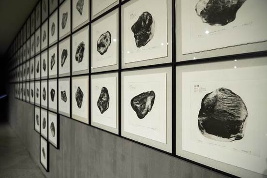 说明: LaCie:深圳展览盘原文件:深圳关山月美术馆展览文献:20191123叠加态/马泉作品展照片(官方):61、参展作品.jpg 说明: LaCie:深圳展览盘原文件:深圳关山月美术馆展览文献:20191123叠加态/马泉作品展照片(官方):61、参展作品.jpg